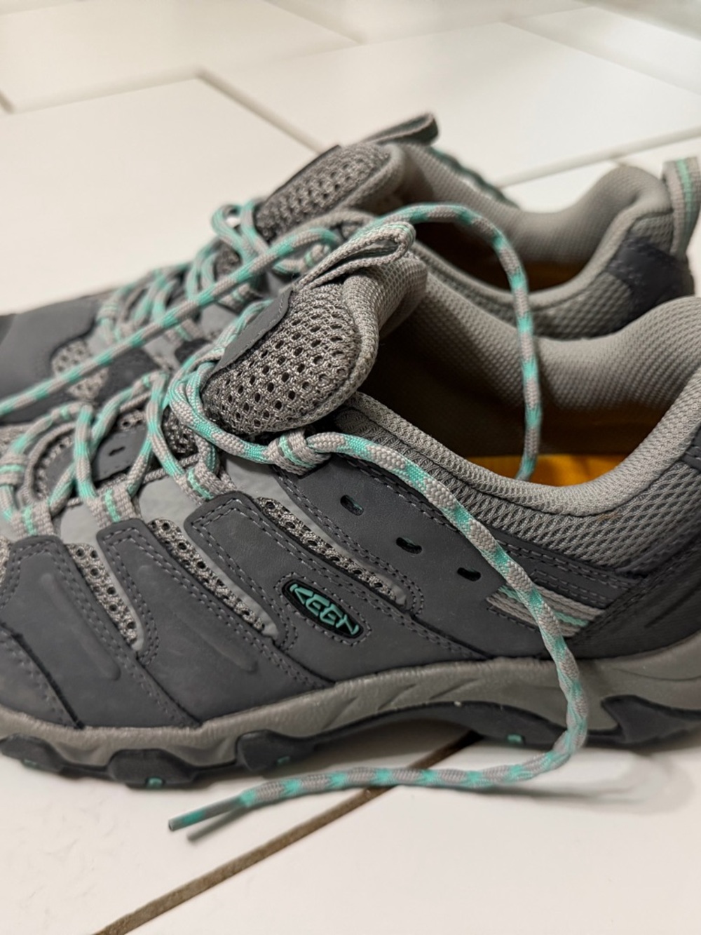 KEEN Women's Koven Hiking Shoe,